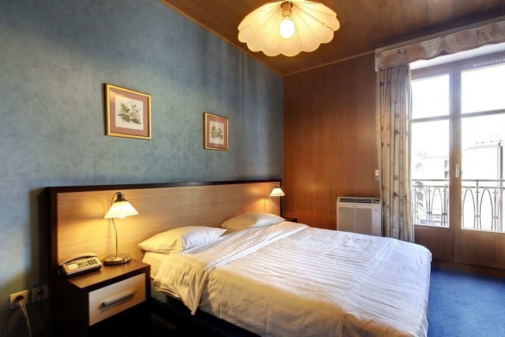 Hotel Central Женева Екстериор снимка